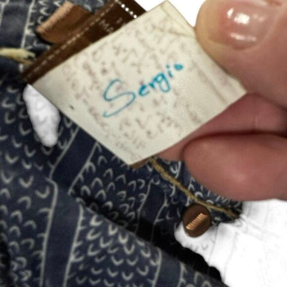 NWOT Rare Paige Laurel Canyon Distressed Flare Leg Jeans Size 28 - Picture 14 of 16